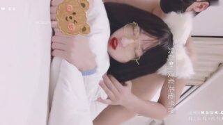 最新流出91最美女神 不见星空 眼镜御姐范被长屌网友后入美臀1080P高清版