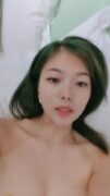 Pretty Chinese Female Pussy Rubbing, Fingering & Squirting