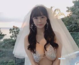 Squirting blood temptation, busty goddess, large scale, wedding dress, chain T-pants, Zhu Keer madou