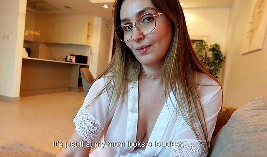 Russian Mother Turned Out To Be A Big Lover Of Sex