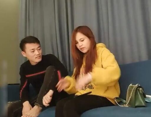 Ximen Tanhua (12-24) arranged to have sex with a part-time housewife, but was eventually discovered to be secretly filming her. madou