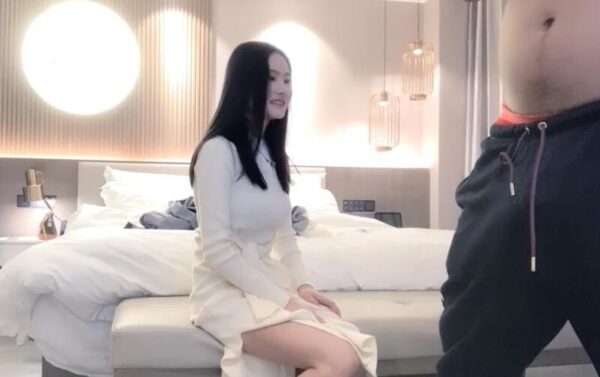 Xiao Bao Seeks Flowers 12-24: The Goddess in White madou