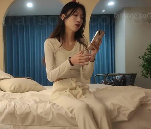 Hotel-sponsored female college student wearing sexy black stockings – 7BOSS madou