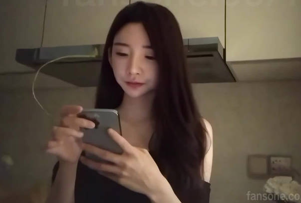 A minor internet celebrity from a first-tier city, who is also a white tiger – 7BOSS madou