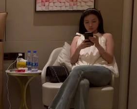 I met up with a girl from the University of Hong Kong today – Yi Ge madou