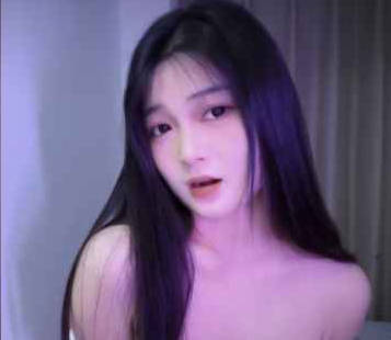 The interior features a younger sister exposed outdoors – Xiao Bao’er madou