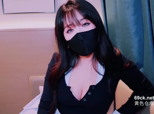 Banana Show xjx642 Black stockings, beautiful legs, big breasts, playing with my cock, sexy red lips, tasting my semen madou