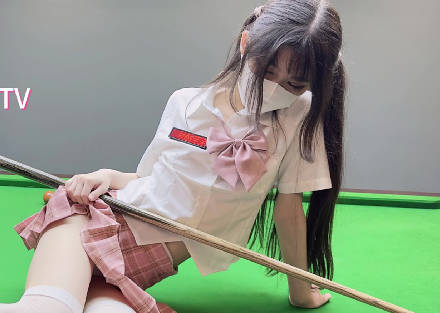 Trained by a billiards assistant coach with contrasting beautiful feet – Jingzhu TV madou
