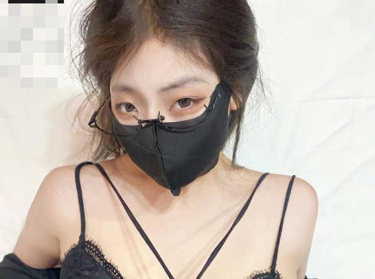 My wife got ejaculated inside by a single man while she was out, and then she brought the semen back to show me, with it still inside her vagina. madou