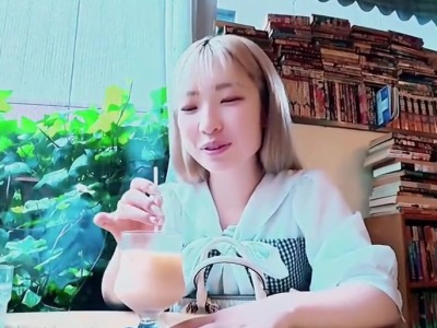 Banana Show xjx751 used her body to satisfy me in the previous episode in order to make up for the missed date. madou